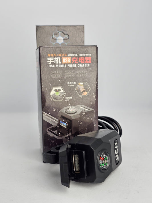 CARGADOR CON BRUJULA